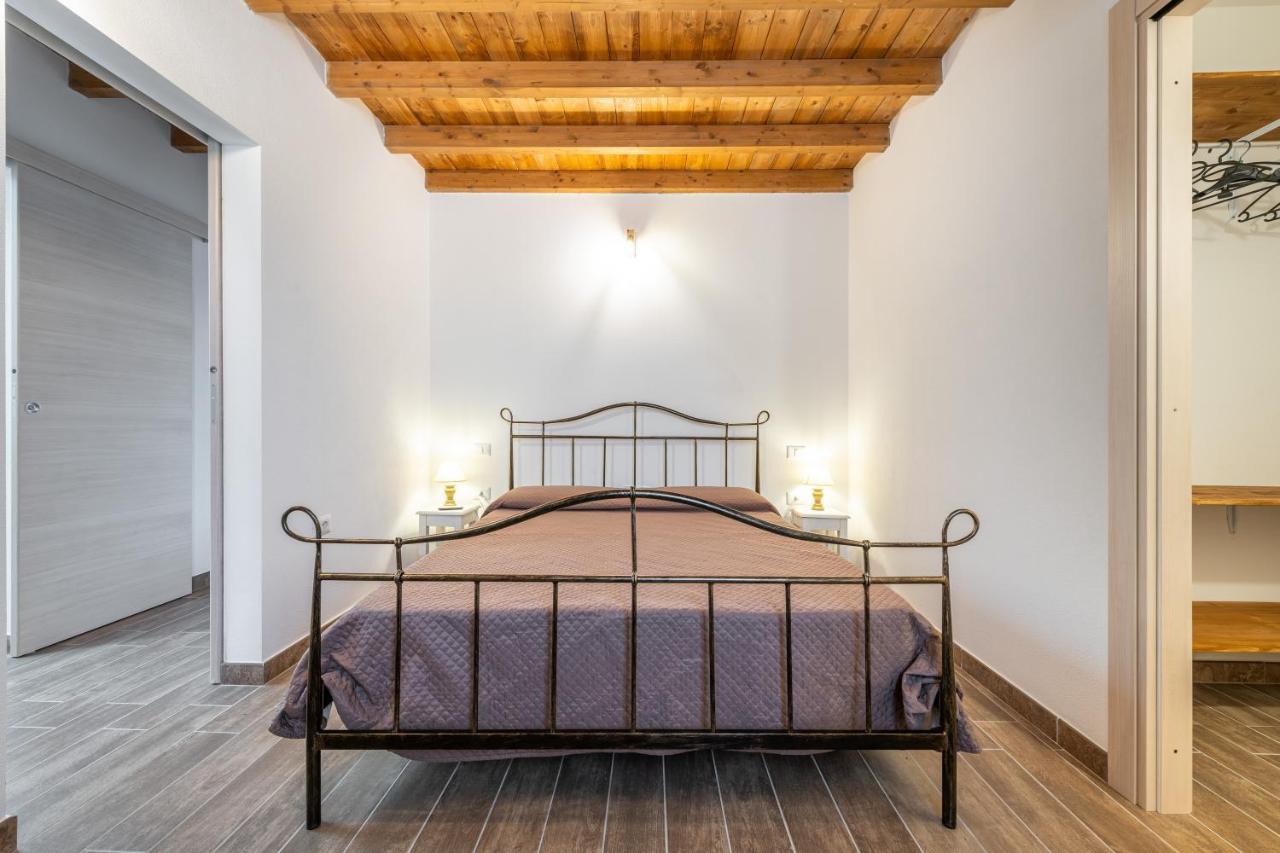 Casa Giovanna San Giovanni Suèrgiu Exterior foto